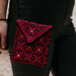 Load image into Gallery viewer, Elizabeth Envelope Strap Purse
