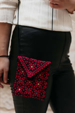 Load image into Gallery viewer, Elizabeth Envelope Strap Purse
