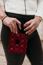 Load image into Gallery viewer, Elizabeth Envelope Strap Purse
