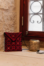 Load image into Gallery viewer, Elizabeth Envelope Strap Purse
